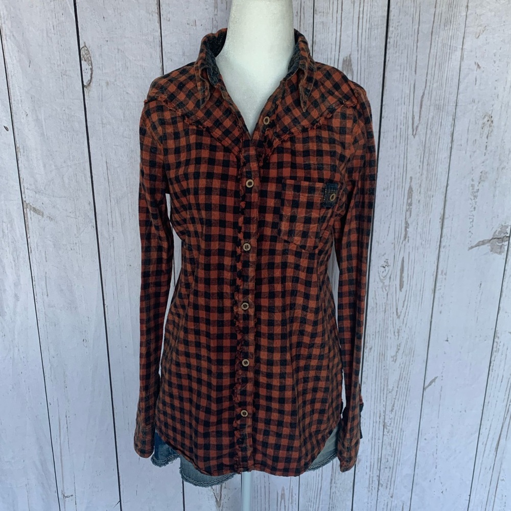 Women’s BKE Button-Front Shirt
